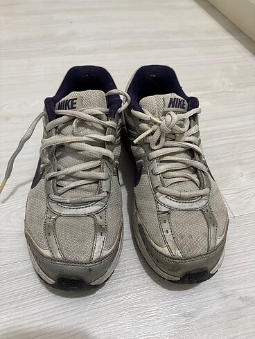 Nike spor ayakkabı