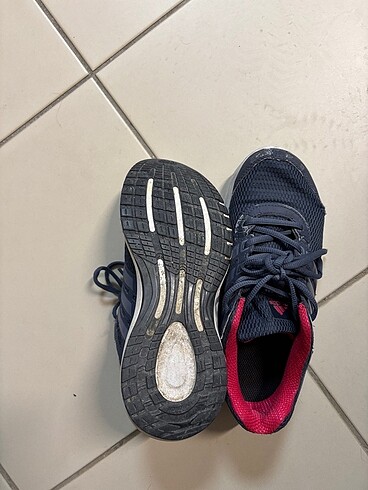36 Beden Adidas spor ayakkabı