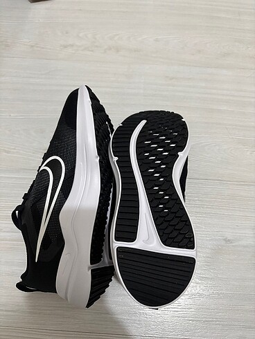 36 Beden Nike spor ayakkabı