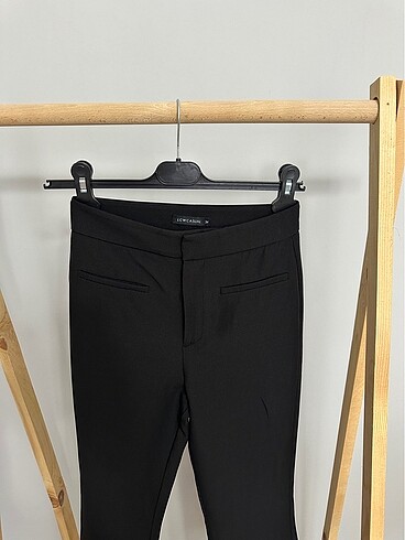 LC Waikiki Siyah pantolon