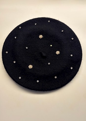 Pul İşlemeli Siyah Yün Bere - Görsel 5