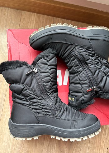 Siyah Kürklü Kadın Dolgu Topuk Bot - Görsel 2