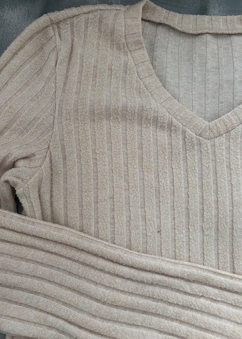 Bej V Yaka Triko Kadın Kazak - Görsel 2