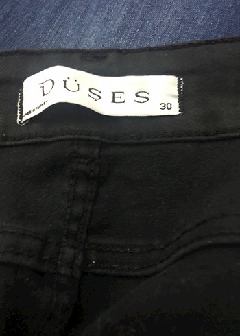 Kemer Detaylı Siyah Kadın Kot Pantolon - Görsel 4