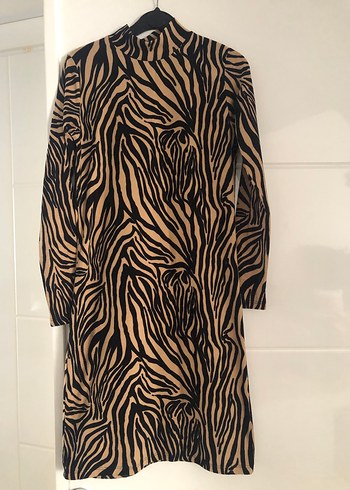 Kahverengi Zebra Desenli Kadın Triko Elbise - Görsel 2