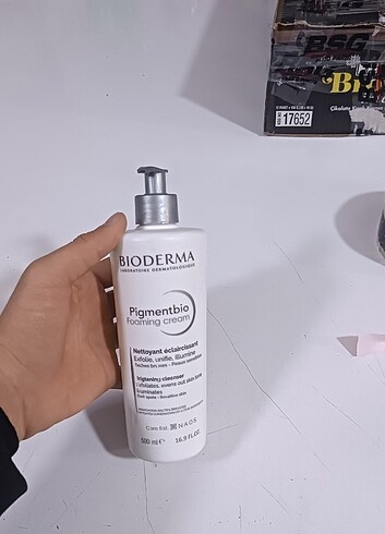 NEMLENDİRİCİ BİODERMA 