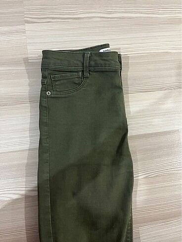 34 Beden haki Renk Zara pantolon