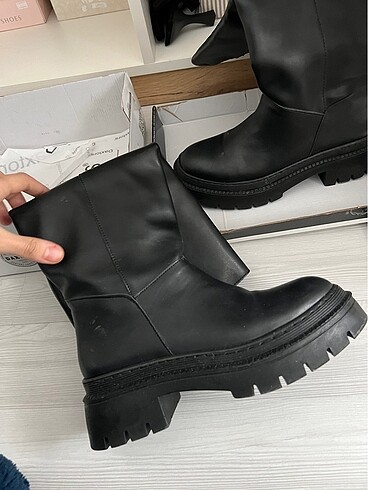 Diğer Siyah Çizme