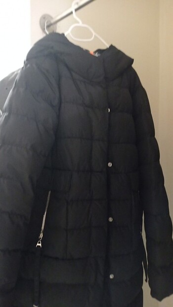 Mont yeni