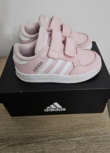 adidas 24 kız çocuk orjinal temiz