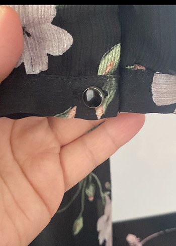 Düğmeli Siyah Çiçekli Uzun Elbise şifon tül - Görsel 4