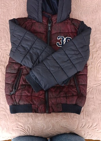 Kapüşonlu Bordo Erkek Çocuk Mont - Görsel 4