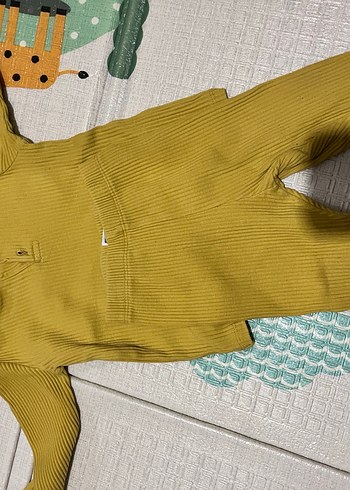 Sarı Yüksek Yakalı Hamile Triko - Görsel 4