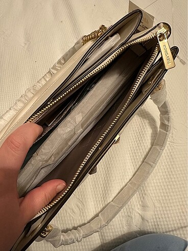 Michael Kors Kol Çantası - Görsel 5
