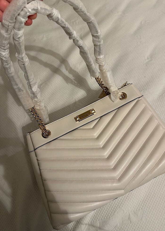 Michael Kors Kol Çantası - Görsel 3
