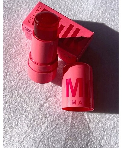 Milk Makeup Milk tint