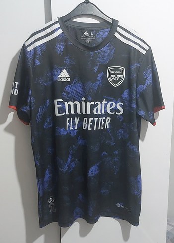 Arsenal Saka Forması