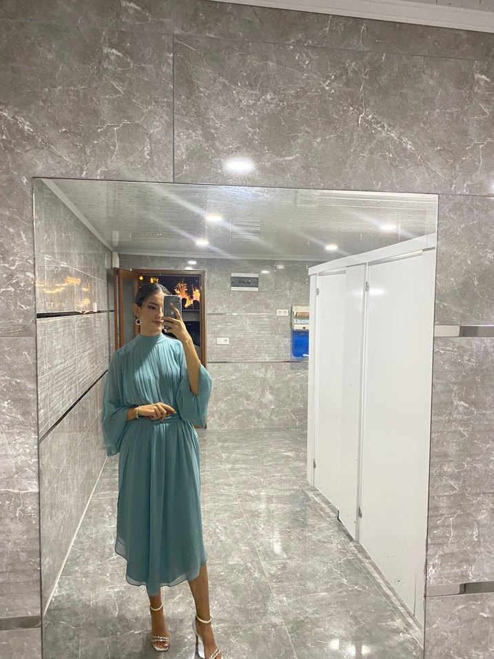 Bohem Tarzda Uzun Mavi Drapeli Nişan Elbisesi - Görsel 2