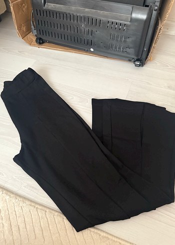 Kadın Siyah Midi Kumaş Pantolon - Görsel 2