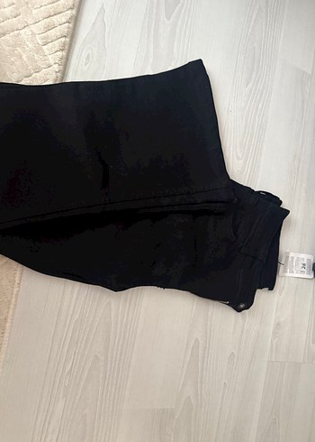 Siyah Kadın Uzun Kumaş Pantolon - Görsel 2