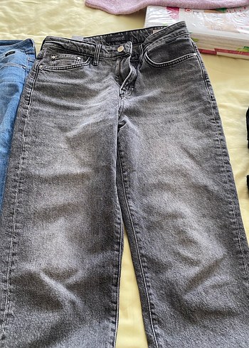28 Beden 3 adet mavi jeans