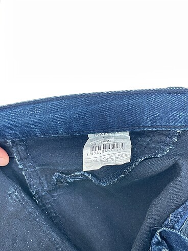 28 Beden çeşitli Renk PreLoved Jean / Kot %70 İndirimli.