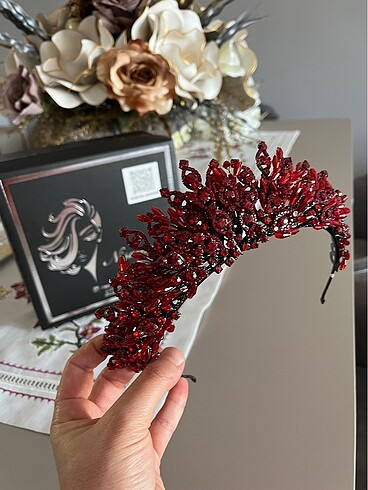 Kırmızı gelin tacı - Görsel 2