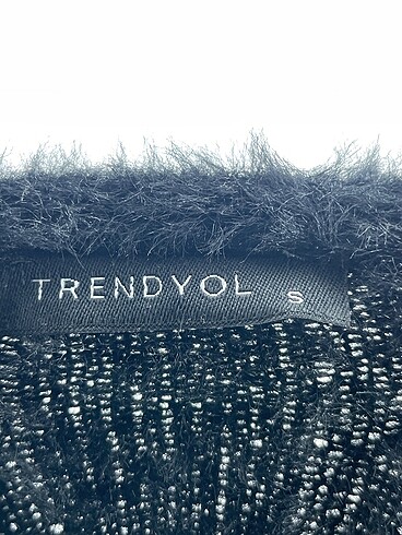 s Beden siyah Renk Trendyol & Milla Kazak / Triko %70 İndirimli.