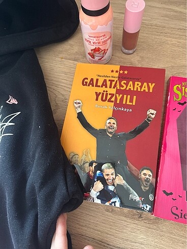 diğer Beden siyah Renk sweatshirt, kitap, vücüt losyonu, allık , crop