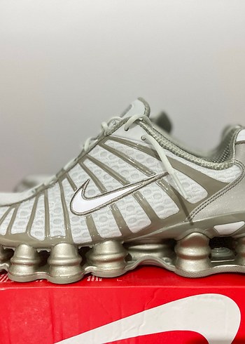 Nike shox