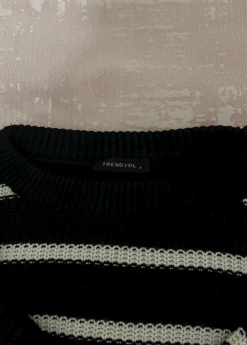 Kadın Siyah Beyaz Çizgili Triko Kazak - Görsel 2