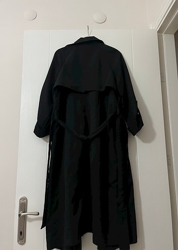 Kadın Siyah Uzun Düğmeli Trençkot - Görsel 2