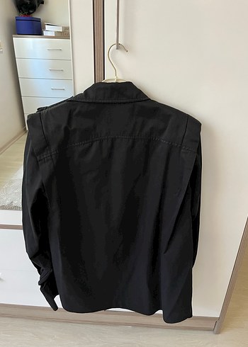 Siyah Düğmeli Kadın Uzun Kollu Gömlek - Görsel 4