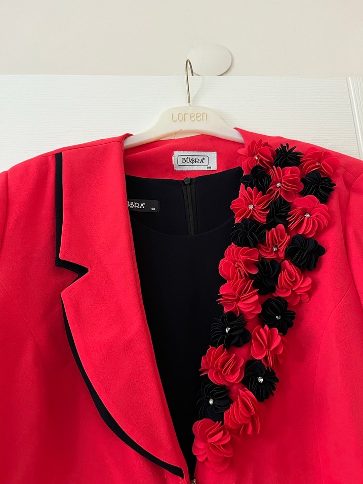 Kırmızı Nakışlı Uzun Kollu Kadın Ceket - Görsel 4