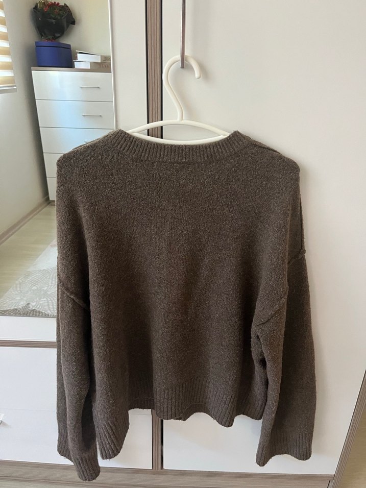 Düğmeli Kahverengi Kadın Yün Hırka - Görsel 2