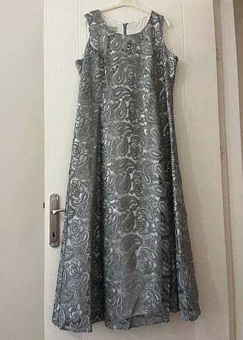 Gri Nakışlı Uzun Kadın Takım - Görsel 2