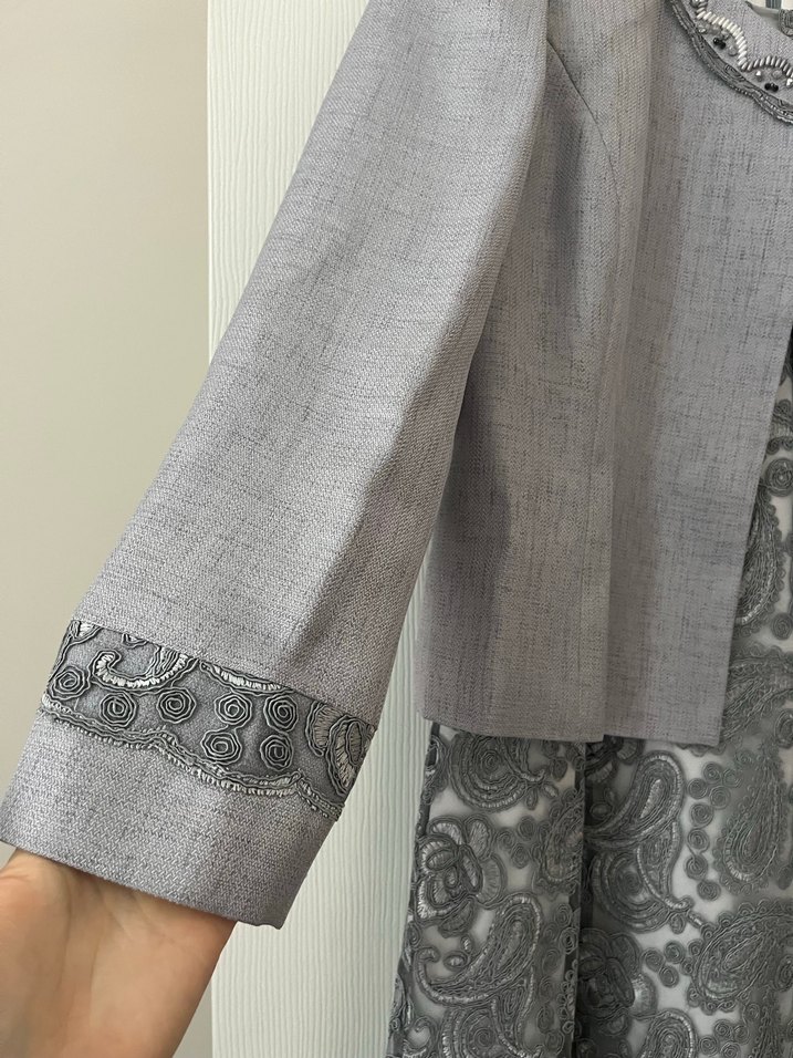 Gri Nakışlı Uzun Kadın Takım - Görsel 4