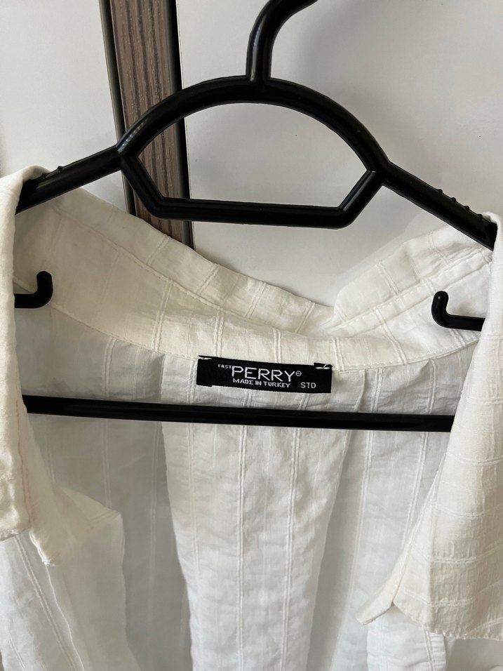 Kadın Beyaz Keten Düğmeli Gömlek - Görsel 3