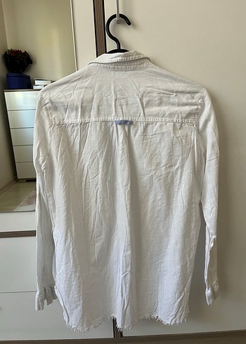 Düğmeli Beyaz Keten Gömlek - Görsel 3