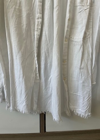 Düğmeli Beyaz Keten Gömlek - Görsel 2