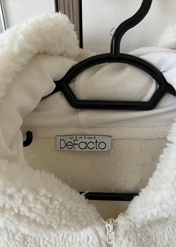 Kadın Beyaz Peluş Kapüşonlu Sweatshirt - Görsel 3