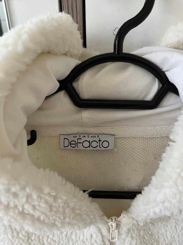 Kadın Beyaz Peluş Kapüşonlu Sweatshirt - Görsel 3