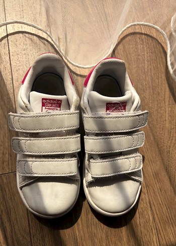 27 Beden Kız Çocuk Beyaz Adidas Spor Ayakkabı