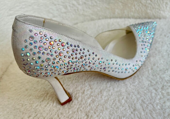 Zara Taşlı Stiletto ?????