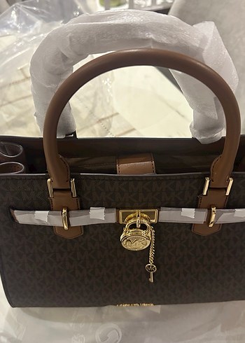 Michael Kors Kemerli Deri Kadın Çantası - Görsel 5