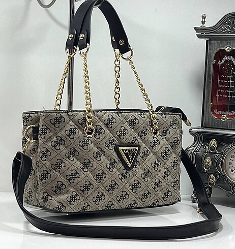 Prada Çanta