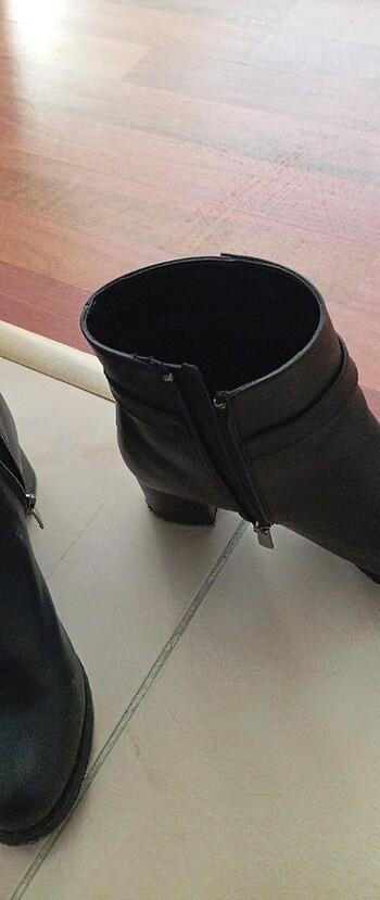 Ugg Yeni bıt kez denndı