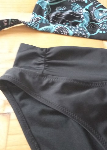 Mavi Desenli ve Siyah Mini Bikini Takımı - Görsel 2