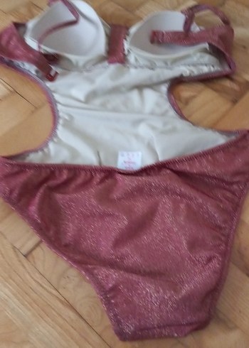 Parlak Pembe Tokalı Askılı Kadın Mayo - Görsel 3