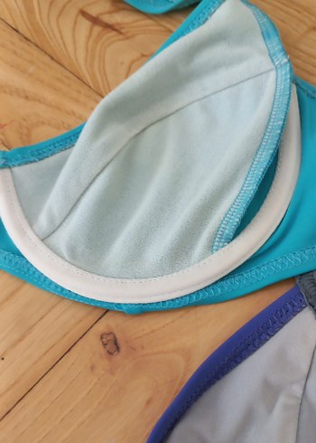 Kadın Mavi Parlak Askılı Bikini Üstü - Görsel 7